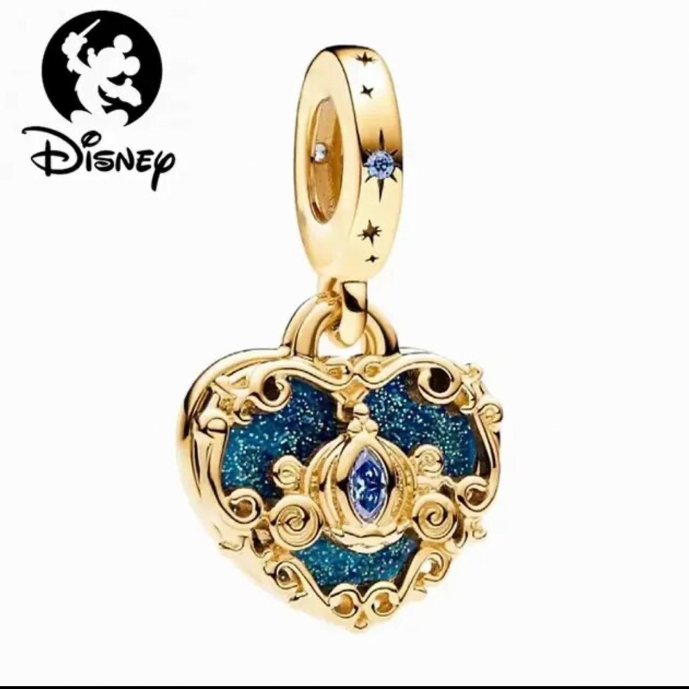 NWOT Disney Cinderella's Carriage & Heart Double Dangle Charm